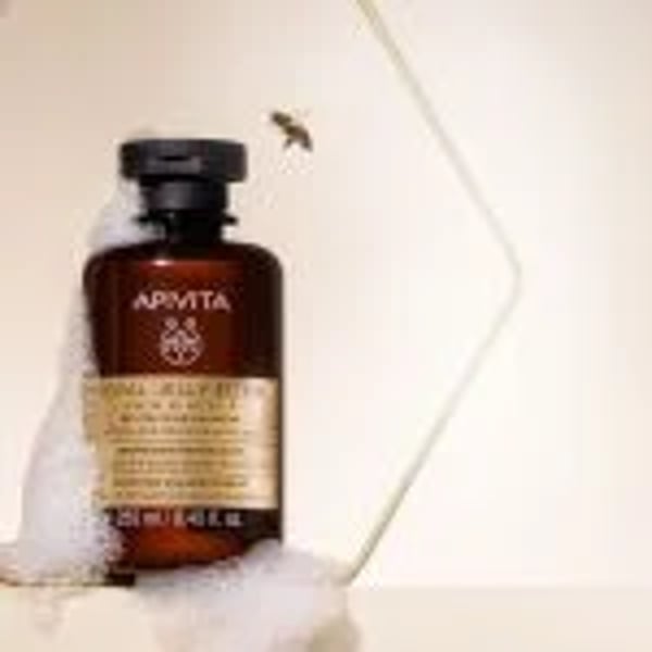 5201279102333-royal-jelly-elixir-shampoo-claims-2.webp