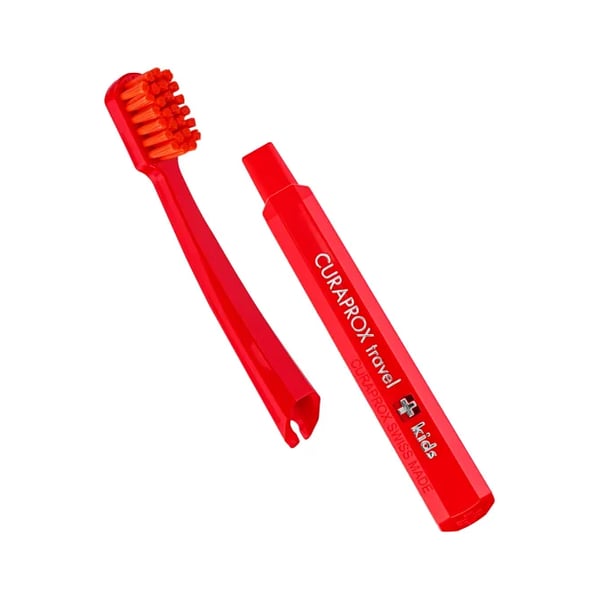 kit-de-viagem-kids-vermelho-6-12-anos-4.jpg